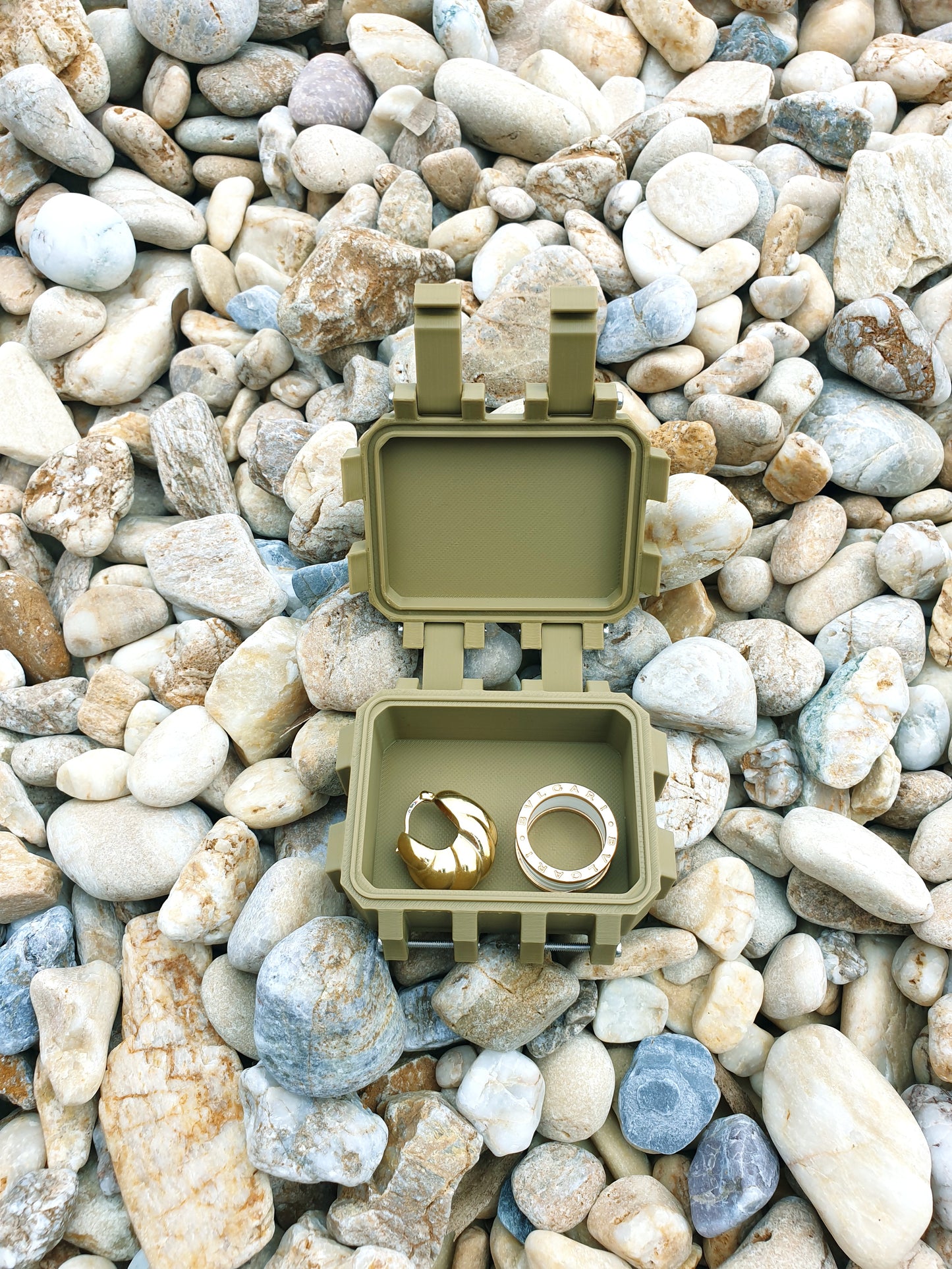 Rugged 3.0 | Custom 3D Printed Rugged Box with Latches