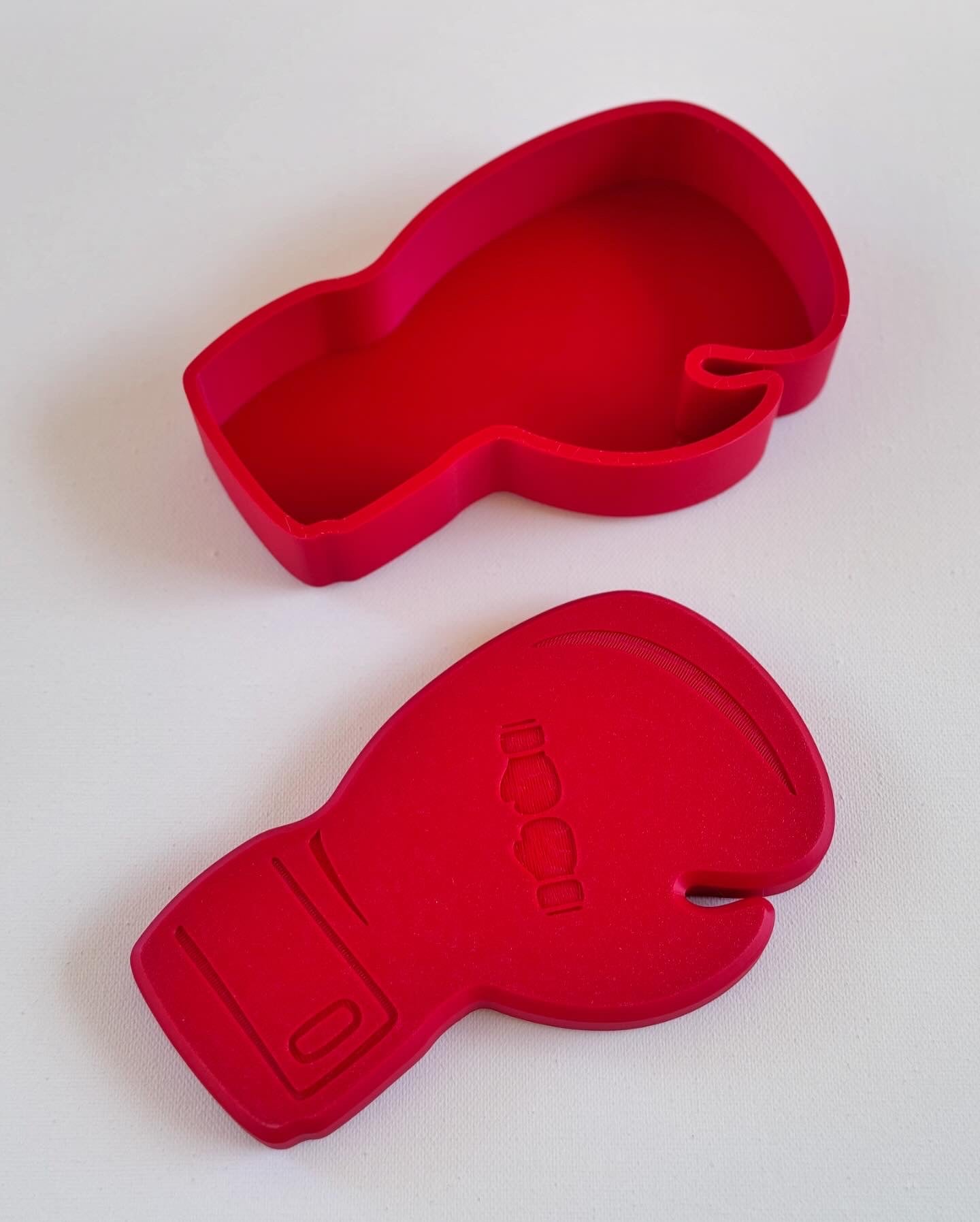 Keep Punching | 3D Printed Boxing Glove Box | Customizable Sports Decor & Gift for Athletes