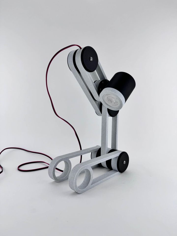 3D Printed Adjustable Desk Lamp Eco Friendly PLA Bioplastic Modern Lighting