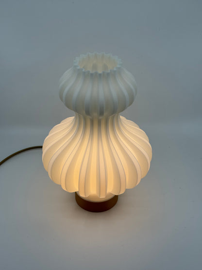 Influx: A 3D Printed Lamp in Fluid Motion