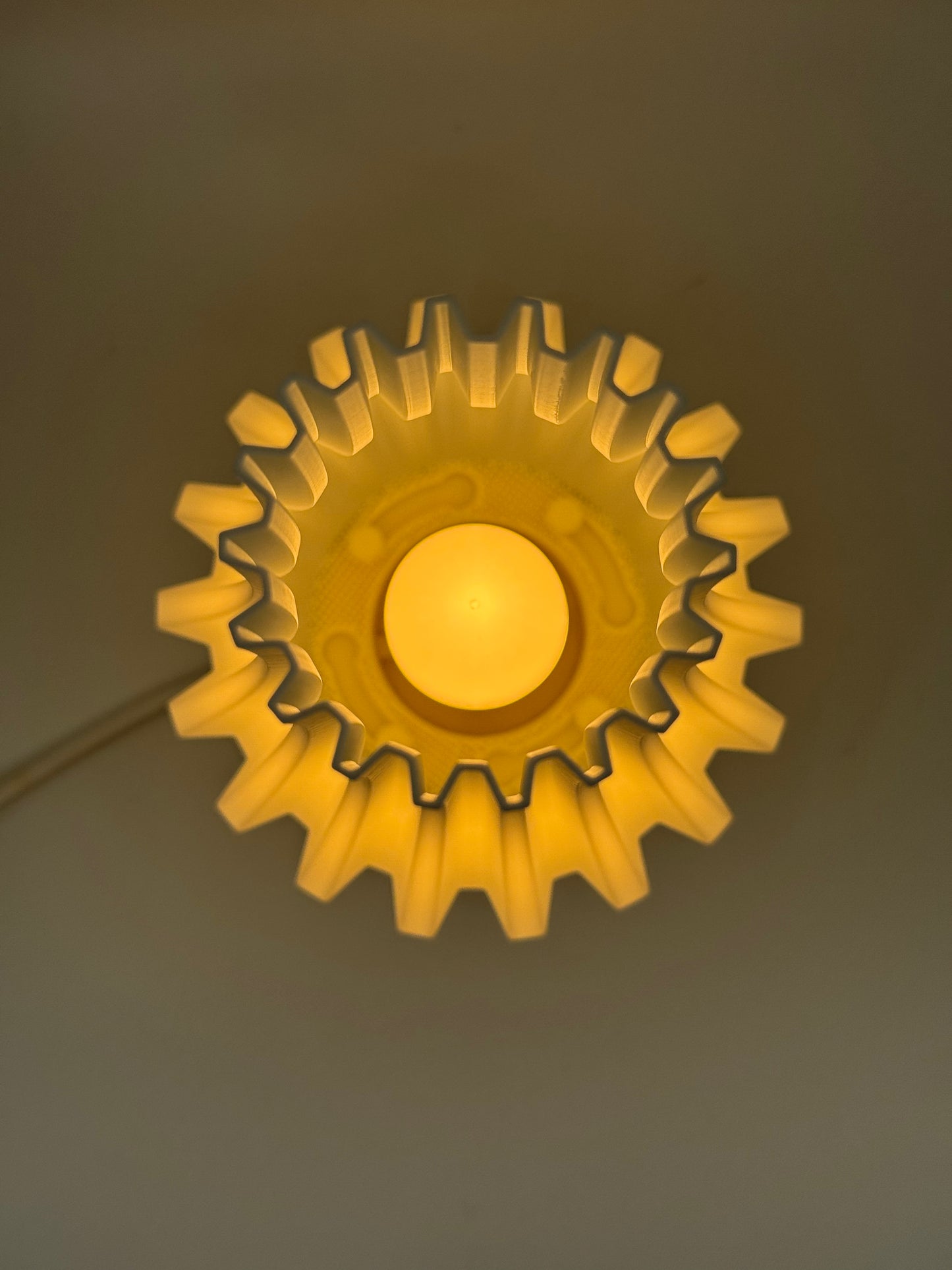 Sera: Compact 3D-Printed Lamp