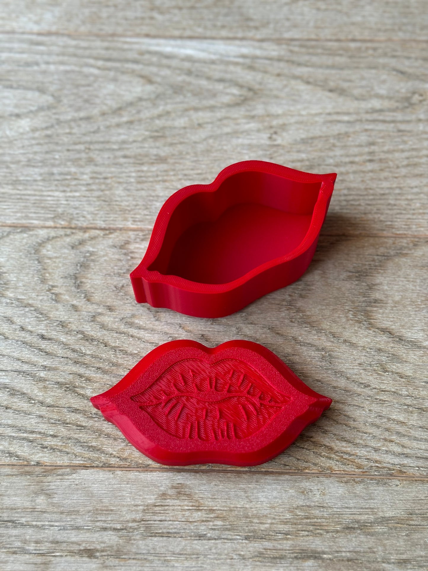 Kiss of Life | 3D Printed Lips Box | Custom Lips-Shaped Storage & Fun Decorative Gift