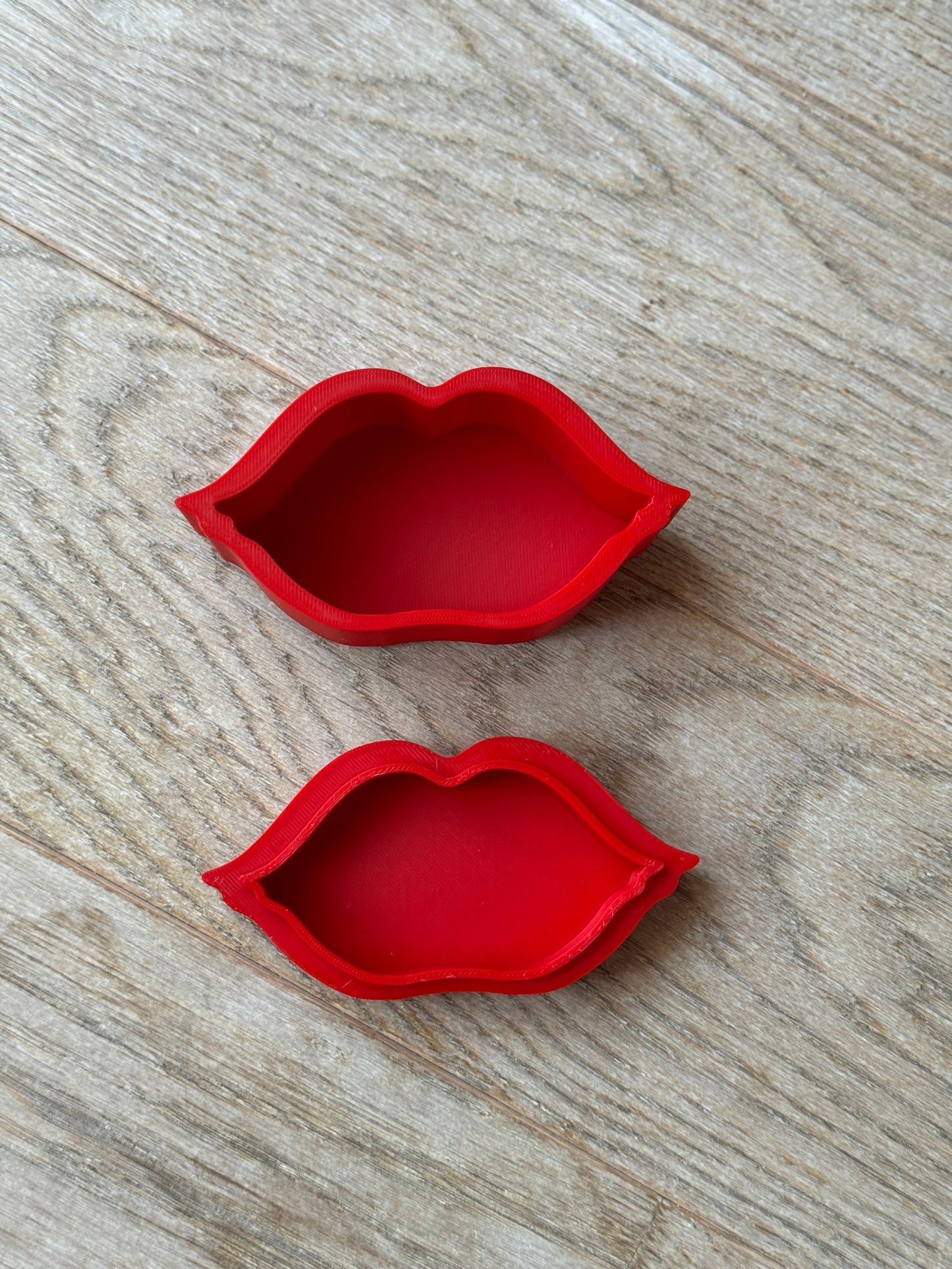 Kiss of Life | 3D Printed Lips Box | Custom Lips-Shaped Storage & Fun Decorative Gift