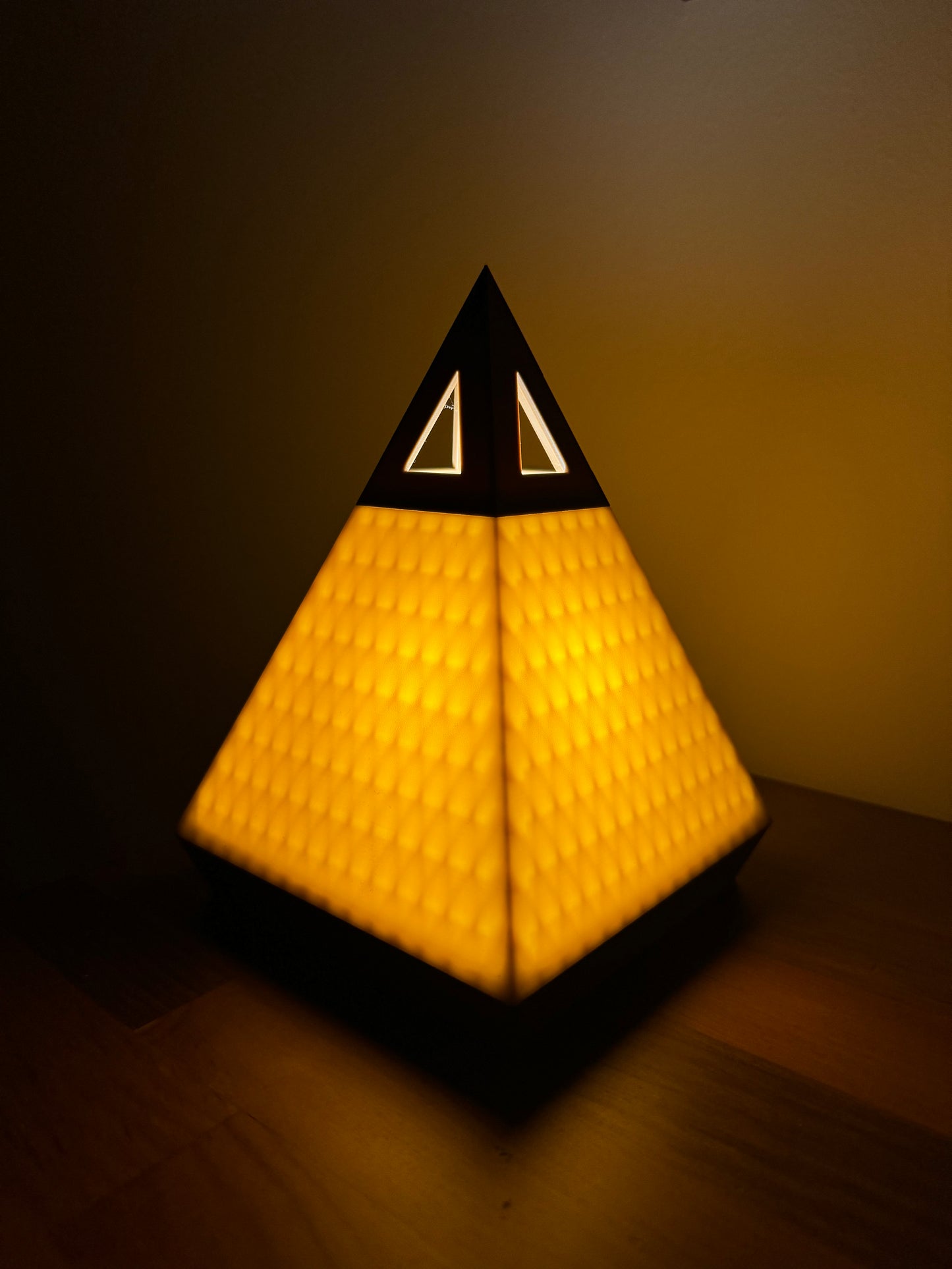 Modern 3D Printed Pyramid Lamp