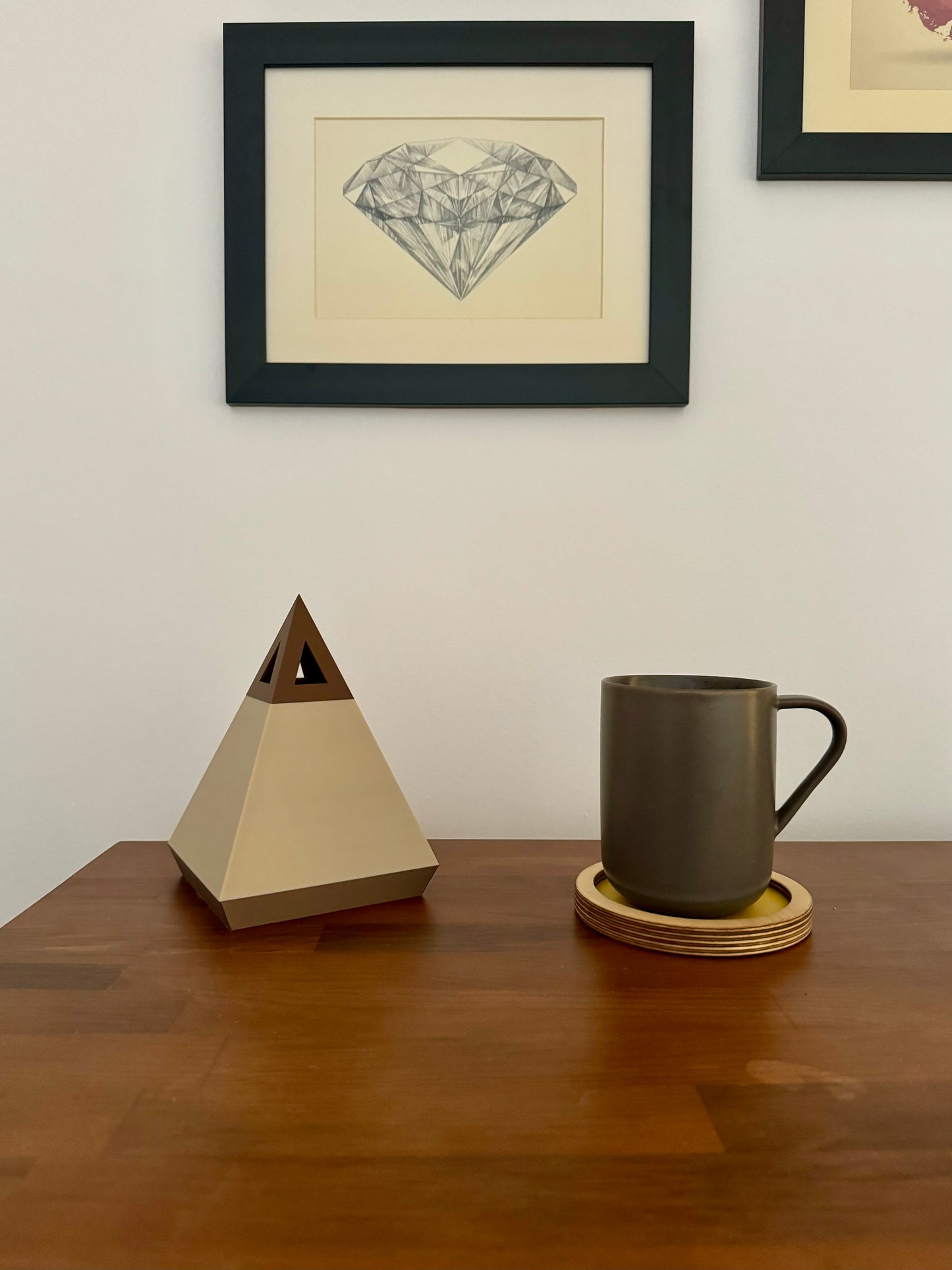 Modern 3D Printed Pyramid Lamp